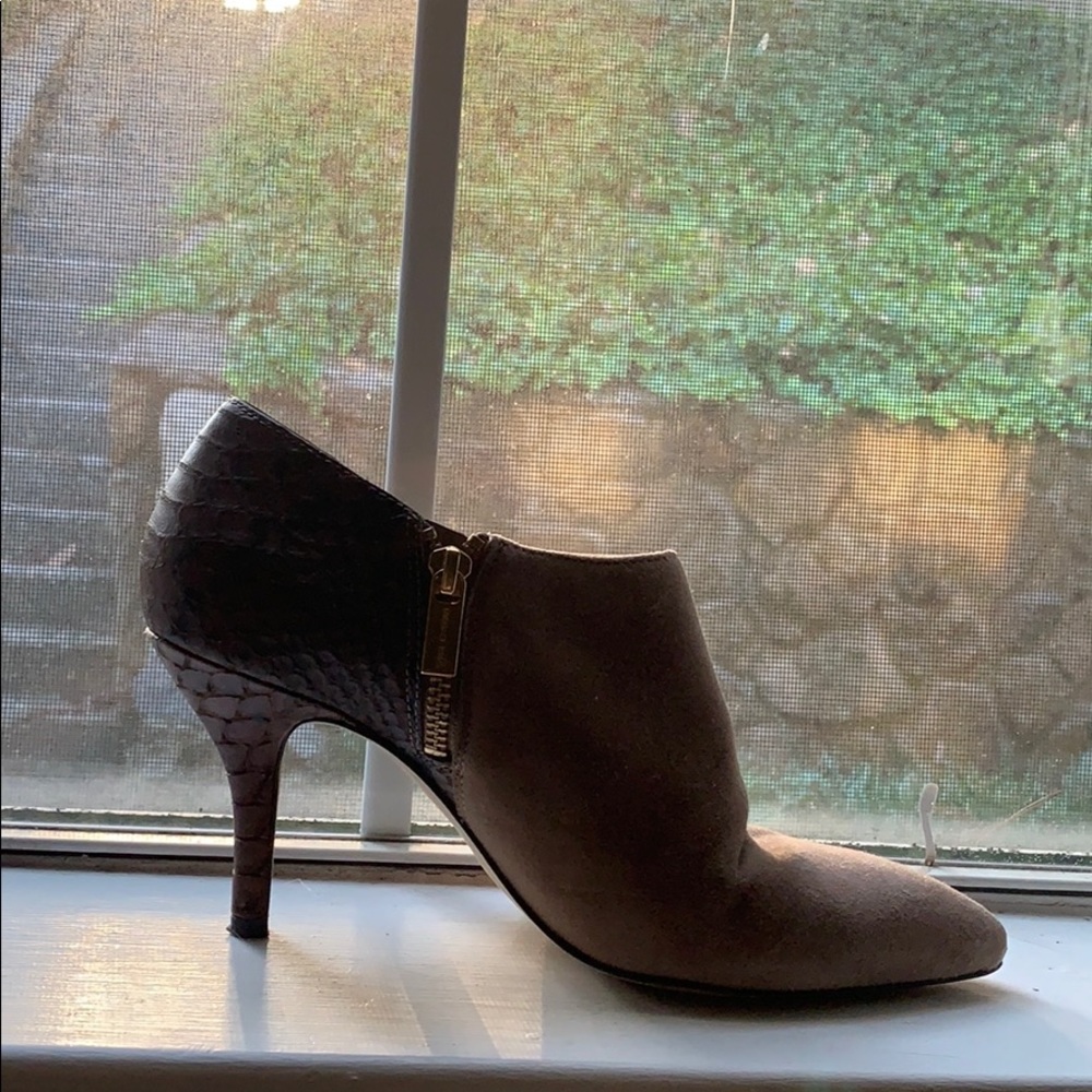 MICHAEL KORS BOOTIES